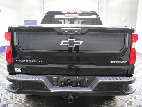 Used 2023 Chevrolet Silverado 1500 ZR2 w/ Technology Package image 40