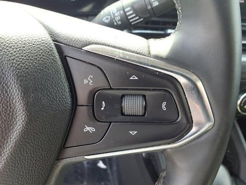 Used 2025 Chevrolet TrailBlazer LT w/ LT Cold Weather Package AWD/4WD image 9