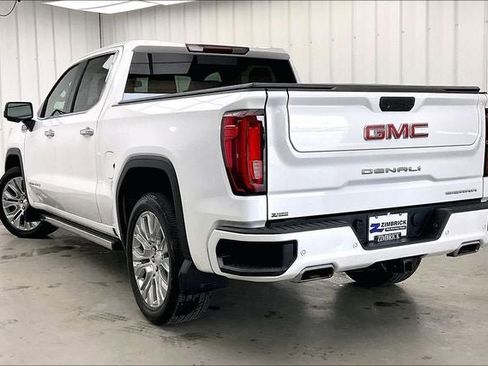 Used 2022 GMC Sierra 1500 Denali w/ Denali Premium Package AWD/4WD image 11