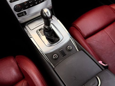 Used 2011 INFINITI G37 IPL RWD image 33