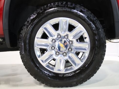 Used 2025 Chevrolet Silverado 2500 High Country w/ Technology Package AWD/4WD image 92