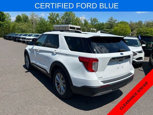 Certified 2023 Ford Explorer XLT w/ Equipment Group 202A AWD/4WD image 7