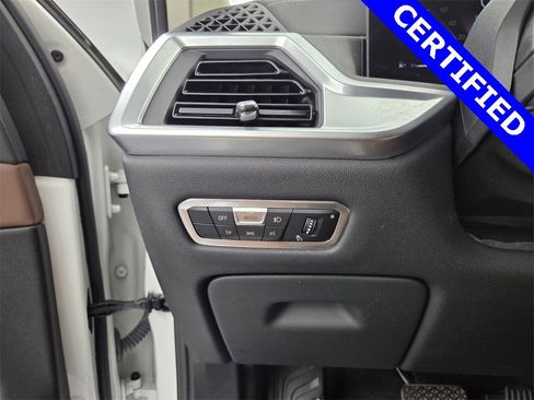 Certified 2023 BMW X7 xDrive40i w/ Premium Package image 35