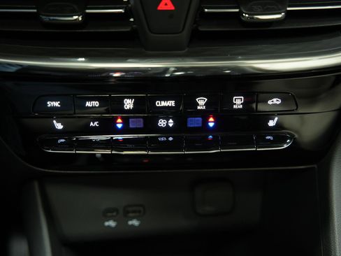 New 2026 Buick Encore GX Avenir image 36