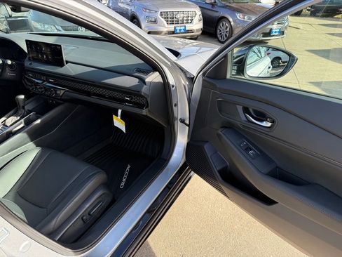 Certified 2025 Honda Accord Sport image 21