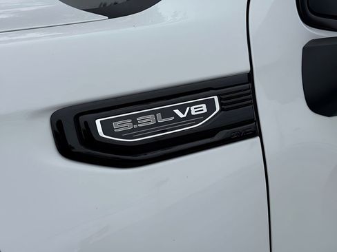 New 2026 GMC Sierra 1500 Elevation w/ Elevation Premium Package AWD/4WD image 4