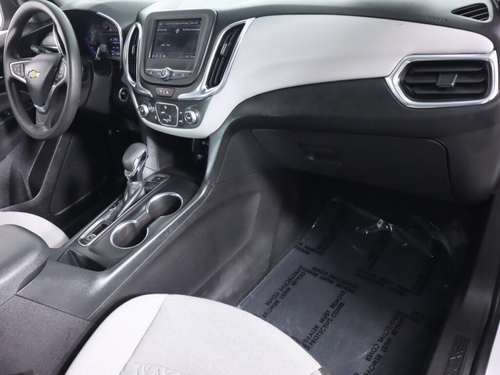 Used 2022 Chevrolet Equinox LS w/ Driver Confidence II Package AWD/4WD image 39