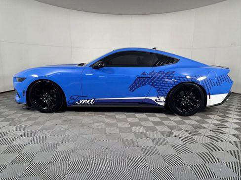 Used 2025 Ford Mustang Coupe image 15