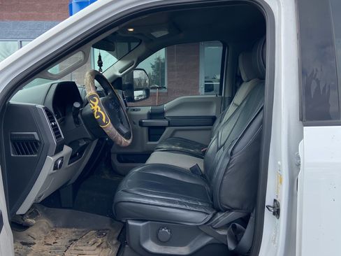 Used 2020 Ford F250 XLT image 10