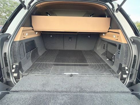New 2027 Land Rover Range Rover SE AWD/4WD image 12