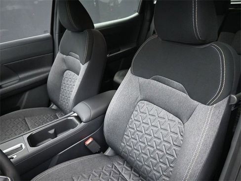 New 2026 Nissan Kicks SV w/ Cold Weather Package image 19