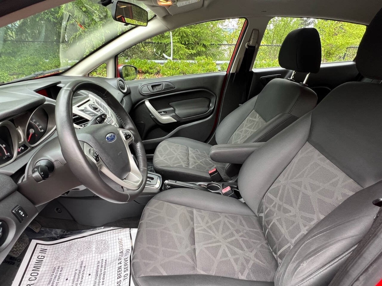 Used 2013 Ford Fiesta SE FWD image 12