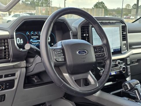 Certified 2022 Ford F150 Lariat w/ Trailer Tow Package image 25