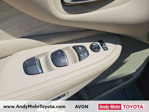 Used 2015 Nissan Murano Platinum w/ Platinum Technology Package AWD/4WD image 12