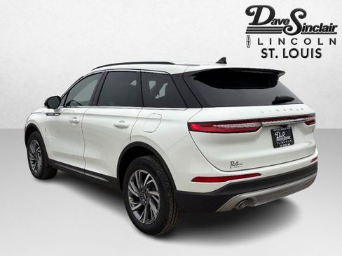 New 2026 Lincoln Corsair Premiere image 7