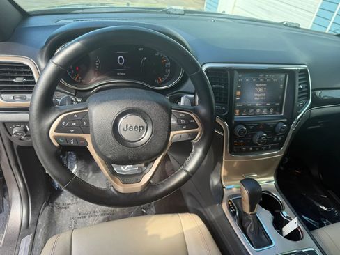Used 2016 Jeep Grand Cherokee Limited 75th Anniversary AWD/4WD image 21