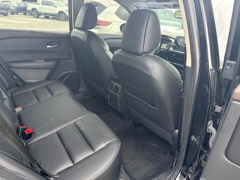 Used 2023 Nissan Rogue SL w/ SL Premium Package FWD image 19