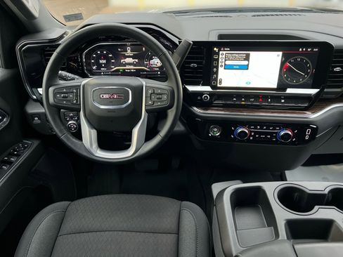 Used 2024 GMC Sierra 1500 Elevation image 22