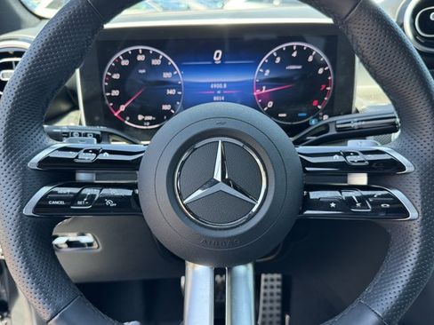 Used 2026 Mercedes-Benz GLC 300 image 24