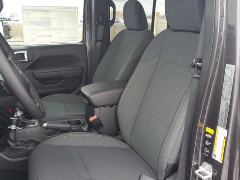 New 2026 Jeep Gladiator Sport image 17