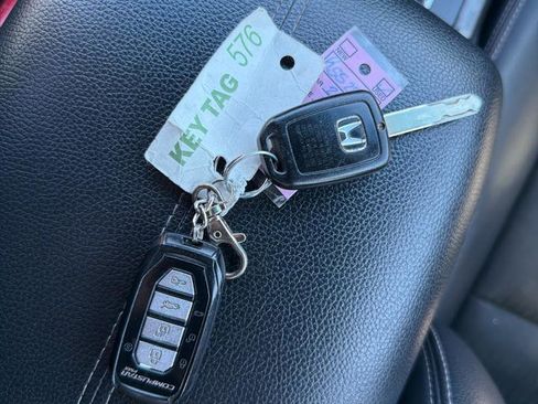 Used 2016 Honda Accord Sport image 31