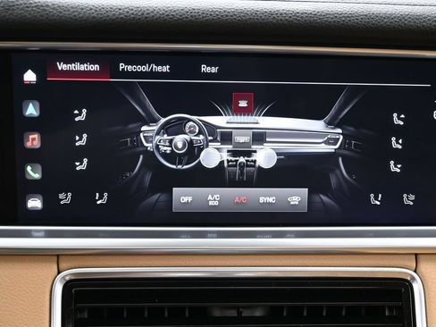 Used 2023 Porsche Panamera 4 Platinum Edition AWD/4WD image 25