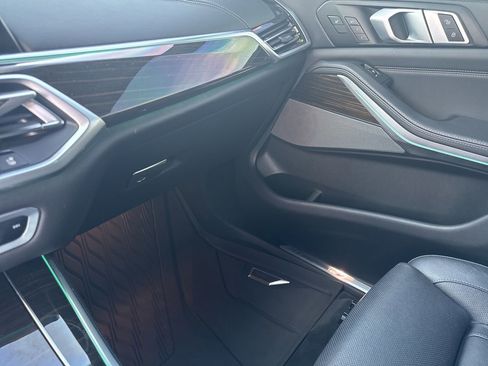 Used 2019 BMW X5 xDrive40i w/ M Sport Package image 37