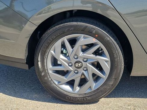 New 2026 Hyundai Elantra Blue FWD image 28