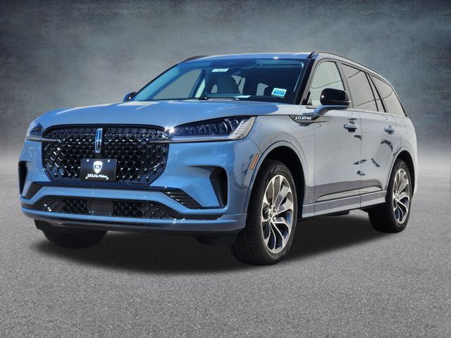 New 2026 Lincoln Aviator AWD w/ Jet Appearance Package image 3