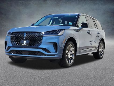 New 2026 Lincoln Aviator AWD image 3