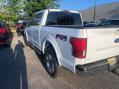 Used 2019 Ford F150 Lariat image 3