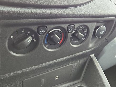Used 2015 Ford Transit 350 XLT image 12