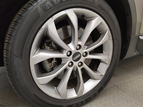 Used 2019 Lincoln MKC Select w/ Select Plus Package AWD/4WD image 31