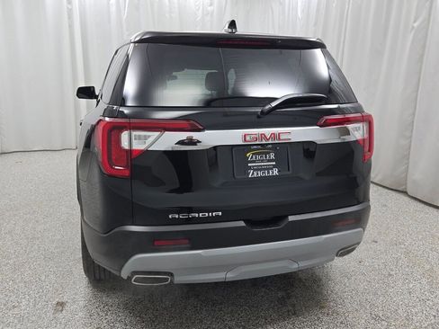Used 2023 GMC Acadia SLE image 14