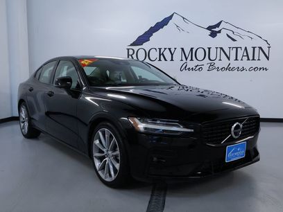 Used 2021 Volvo S60 T5 Momentum w/ Advanced Package