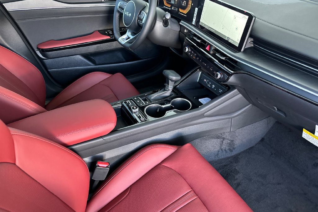 New 2027 Kia K5 GT-Line AWD/4WD image 16