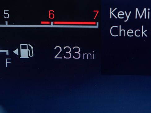 Used 2026 Cadillac Escalade ESV Platinum Sport w/ LPO, ONYX Package image 21