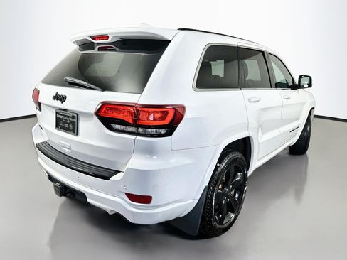 Used 2015 Jeep Grand Cherokee Altitude AWD/4WD image 7