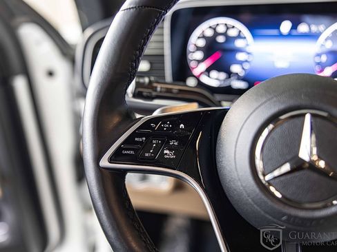 Used 2024 Mercedes-Benz GLS 450 4MATIC image 28