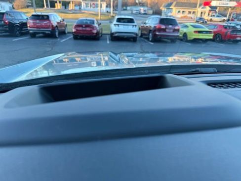 Used 2023 GMC Yukon XL Denali image 50