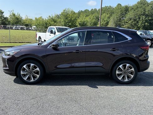 Used 2023 Ford Escape Platinum w/ Premium Technology Package image 4