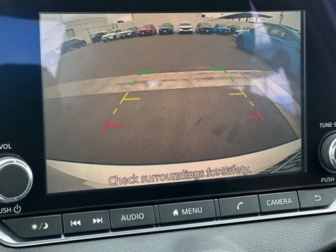 Used 2021 Nissan Sentra SV image 18