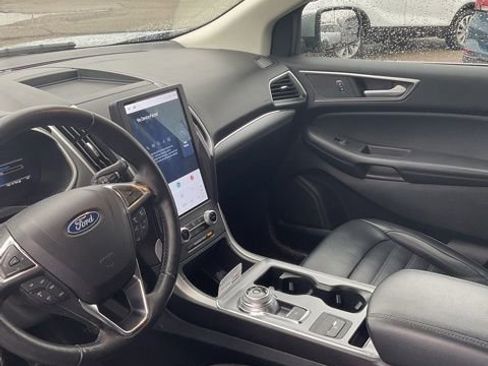 Used 2021 Ford Edge SEL w/ Convenience Package image 6