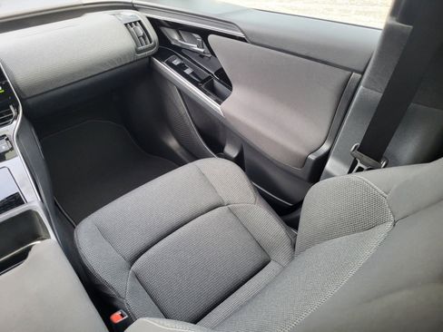 Used 2025 Subaru Solterra Premium image 16