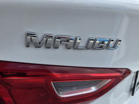 Used 2024 Chevrolet Malibu LT FWD image 16
