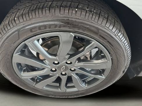 Used 2024 Chevrolet Equinox RS FWD image 22