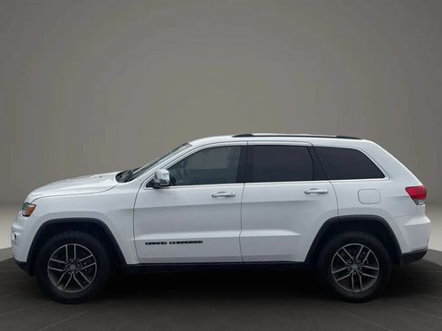 Used 2017 Jeep Grand Cherokee Limited AWD/4WD image 2