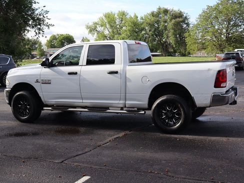 Used 2016 RAM 2500 Tradesman w/ Chrome Appearance Group AWD/4WD image 8