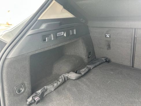 Used 2023 Buick Envision Avenir AWD/4WD image 25