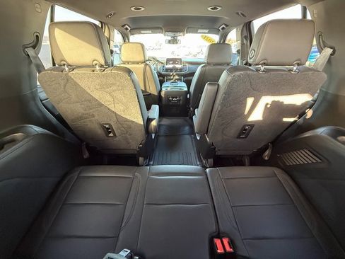 Used 2021 Chevrolet Tahoe Z71 image 17